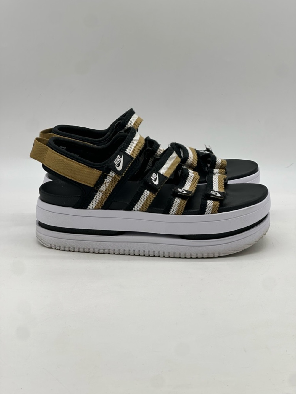 Nike Icon Classic Sandals. Size 9